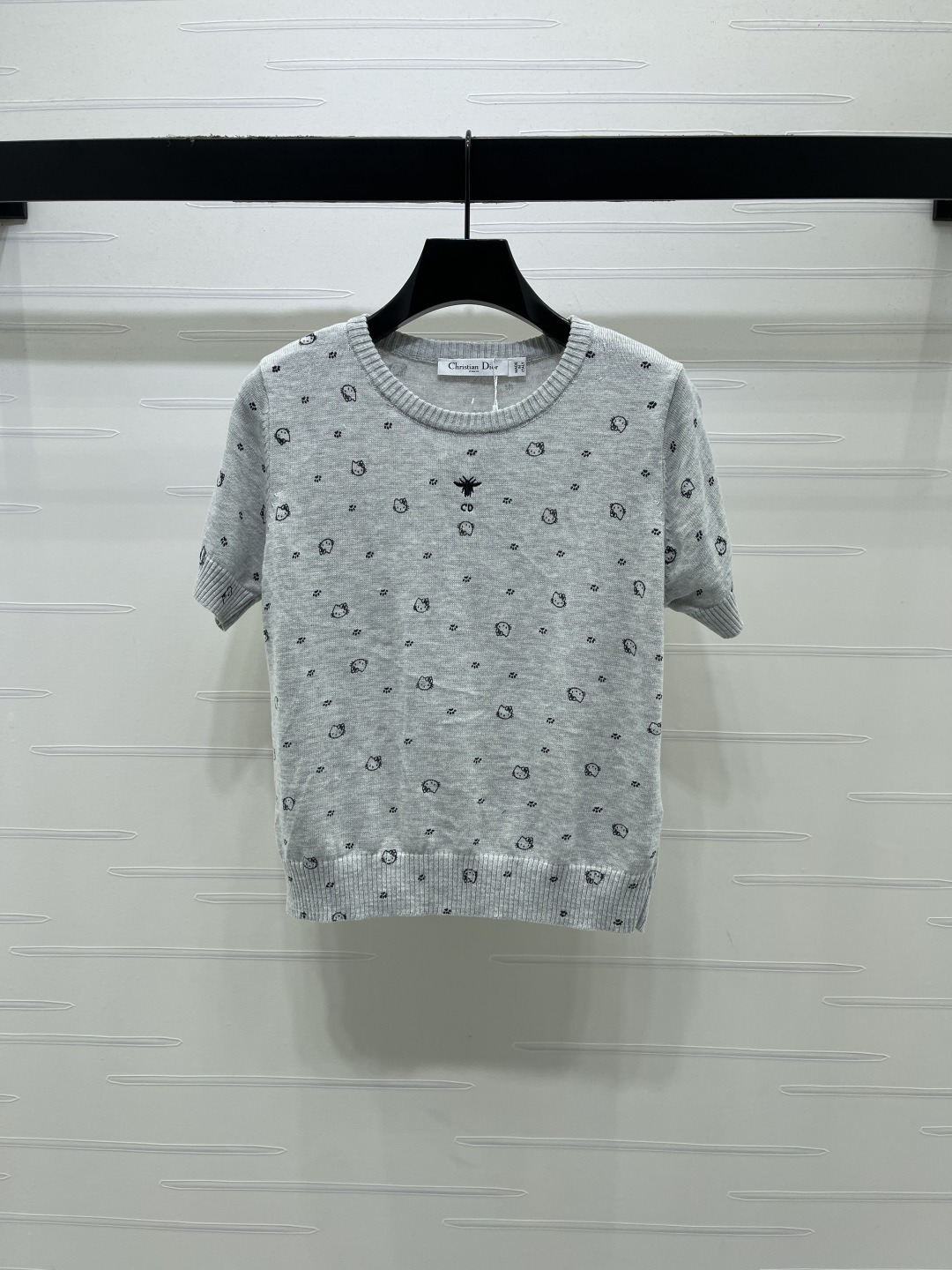 Women's short sleeves